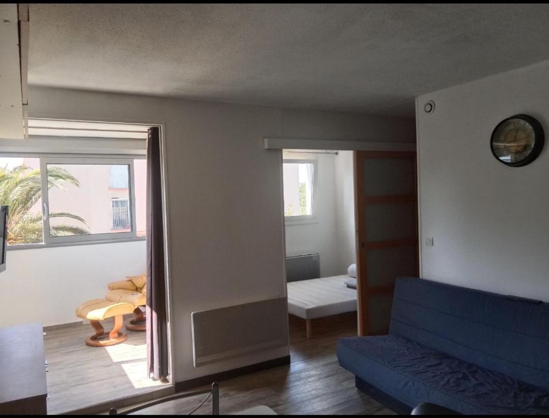 Frejus-Plage Et Centre-Ville, 28 M2, Accueil 4 Personnes, Francais, English Spoken Экстерьер фото